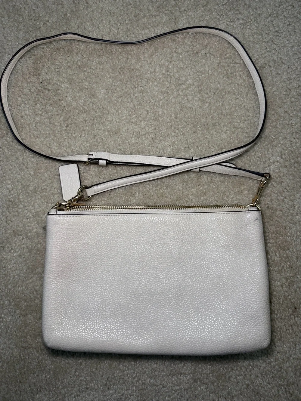 Coach Pebble Leather Lyla Crossbody Shoulder Purse Bag Clutch White F38173